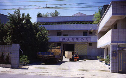 �����������q